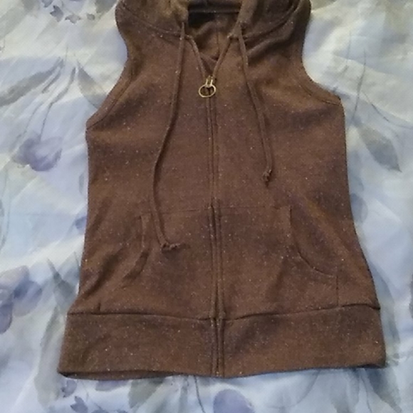 Halter style zip up top with hood - Picture 1 of 3